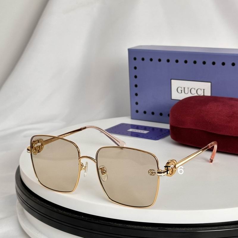 Gucci Sunglasses 921